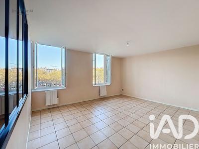 Appartement - 71 m² - 5 pièces