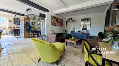 Maison - 165 m² - 8 pièces