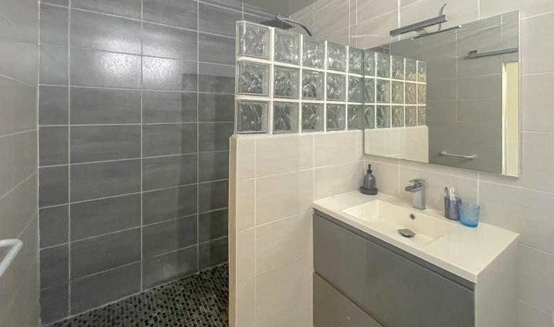 Appartement - 120 m² - 6 pièces