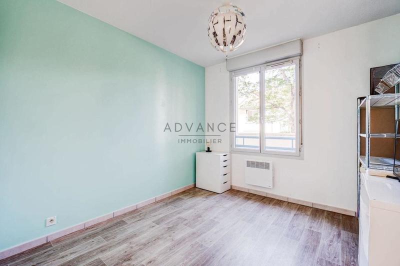 Appartement - 97 m² - 5 pièces