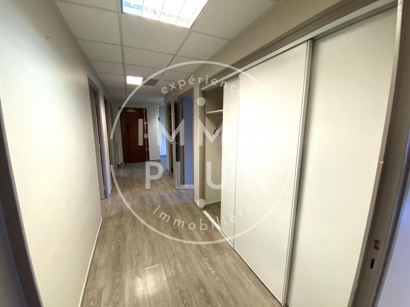 Bureau - 120 m² - 1 pièce