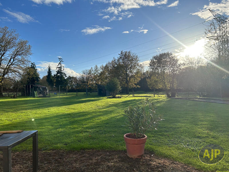 Maison - 121 m² - 5 pièces