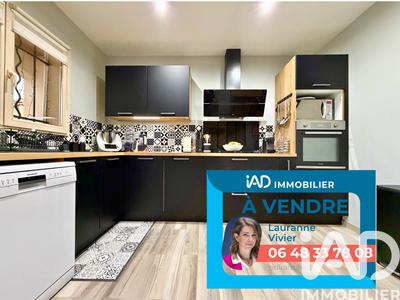 Maison - 93 m² - 4 pièces