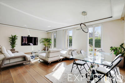 Maison - 93 m² - 4 pièces