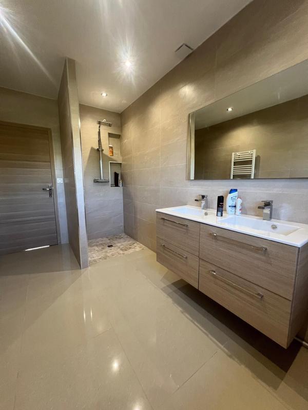 Maison - 130 m² - 4 pièces