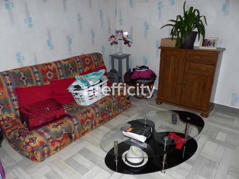 Maison - 234 m² - 13 pièces