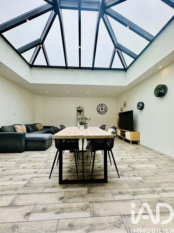 Maison - 95 m² - 5 pièces