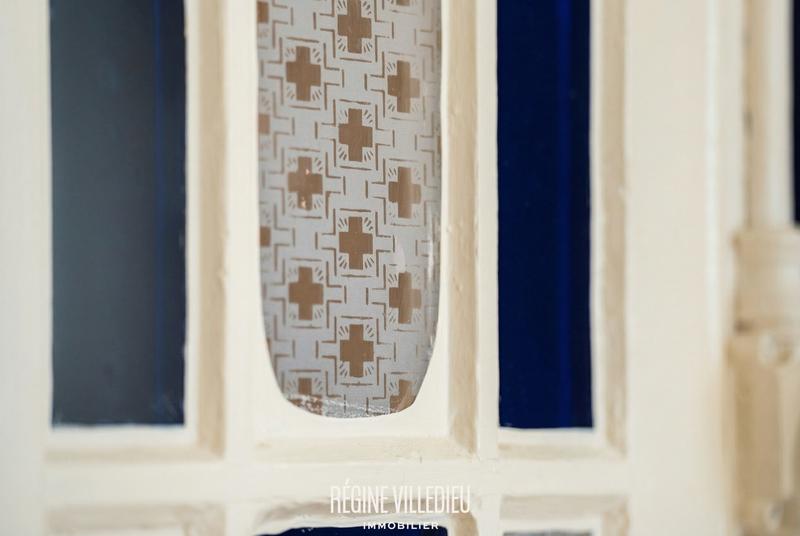 Maison - 211 m² - 10 pièces