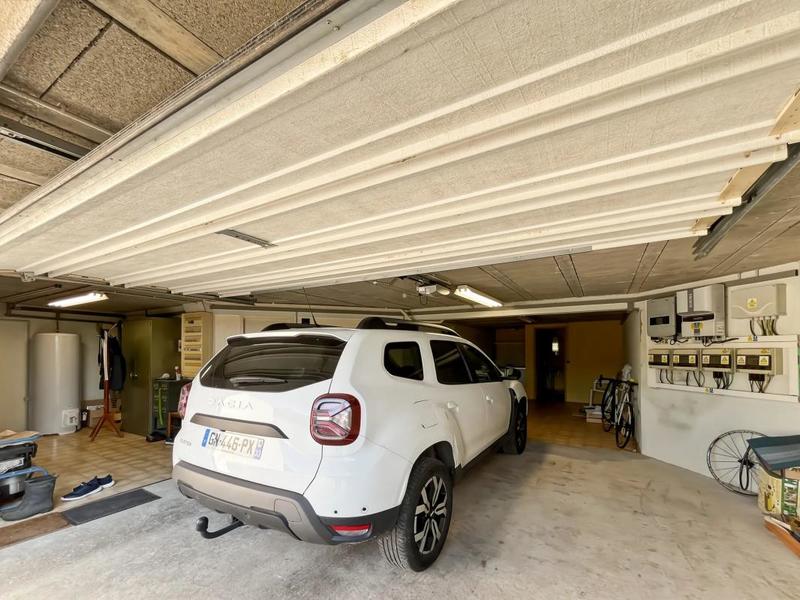 Maison - 177 m² - 7 pièces