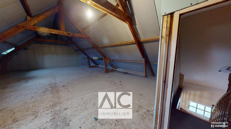 Maison - 102 m² - 5 pièces