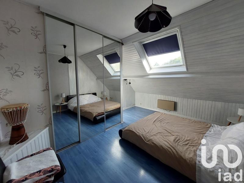 Maison - 209 m² - 9 pièces