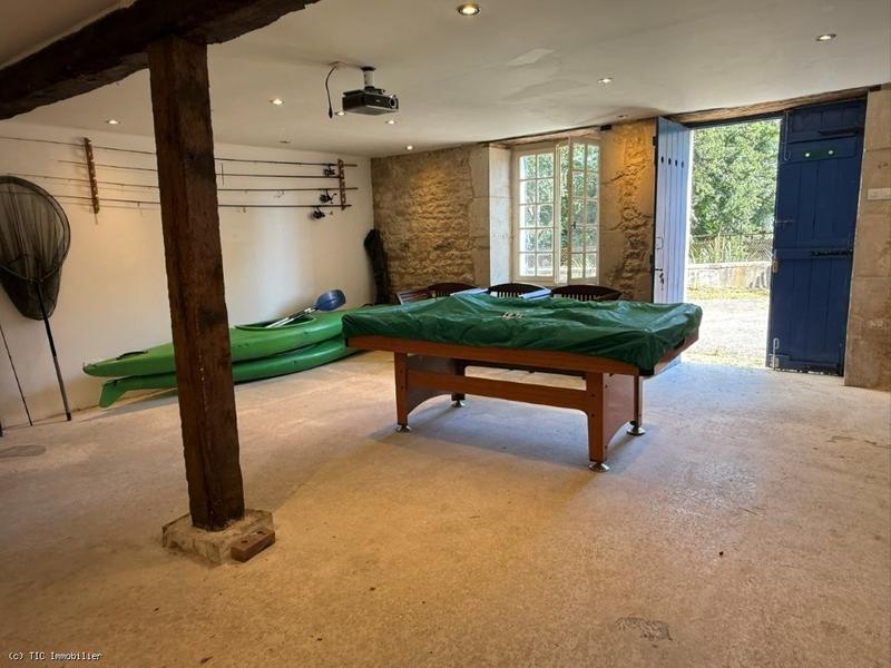 Maison en pierre - 99 m² - 5 pièces