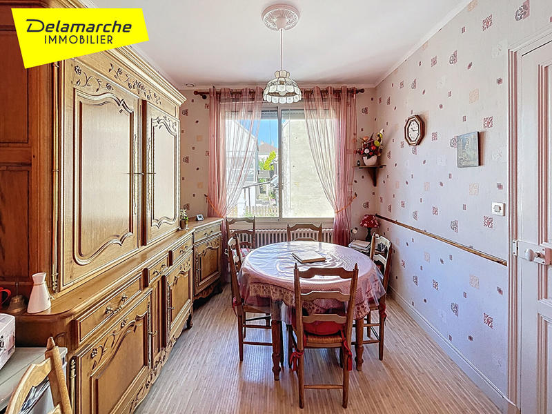 Maison - 94 m² - 5 pièces