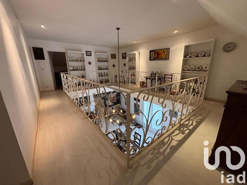 Maison - 187 m² - 7 pièces