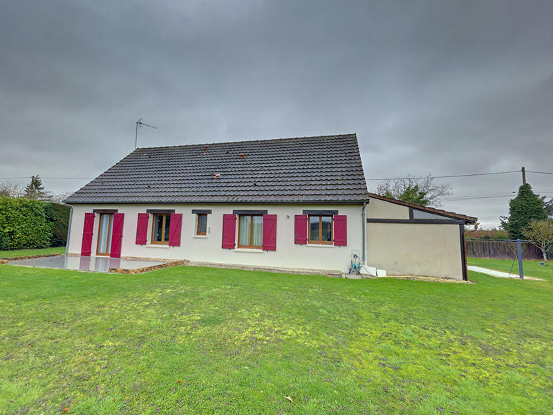 Maison - 92 m² - 6 pièces