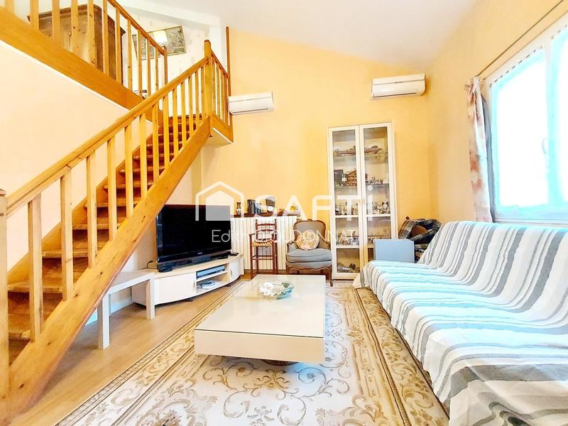 Maison - 207 m² - 8 pièces