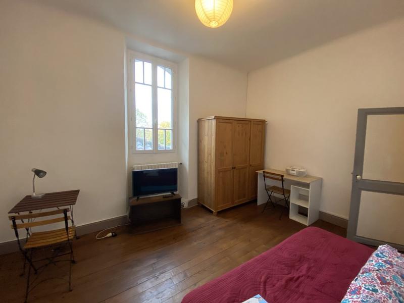 Maison - 350 m² - 11 pièces