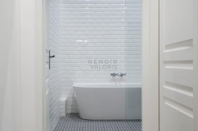 Appartement - 160 m² - 4 pièces