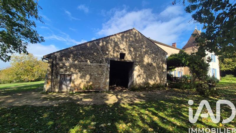 Maison - 350 m² - 6 pièces