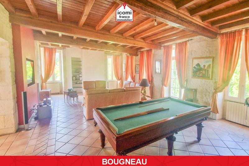 Propriété - 1 000 m² - 10 pièces