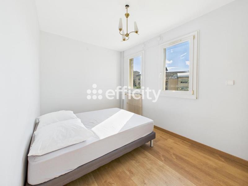 Appartement - 91 m² - 4 pièces