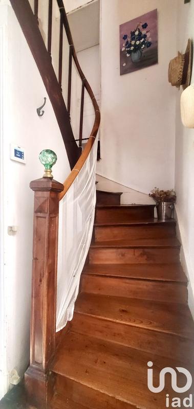 Maison - 182 m² - 10 pièces