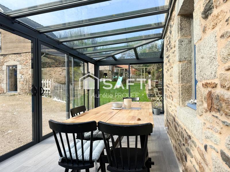 Maison - 200 m² - 7 pièces