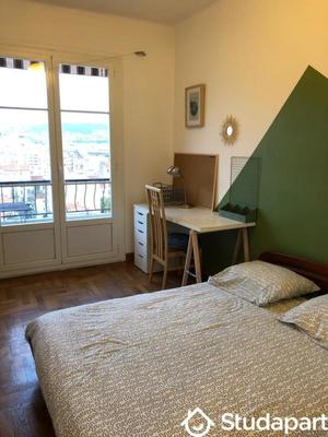 Chambre - 12 m² - 1 pièce