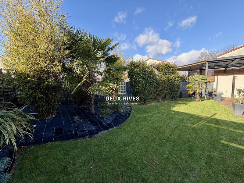 Maison contemporaine - 163 m² - 7 pièces