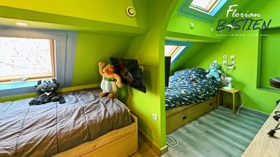 Maison - 327 m² - 15 pièces