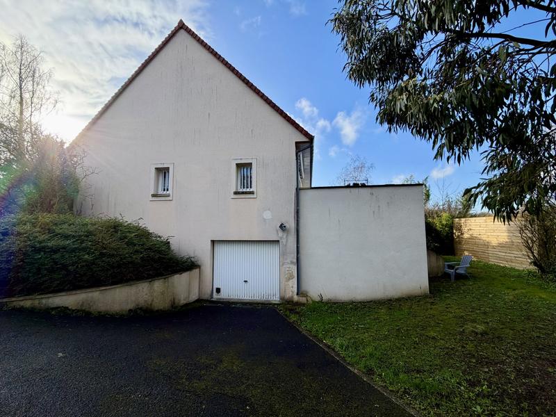 Maison - 137 m² - 7 pièces