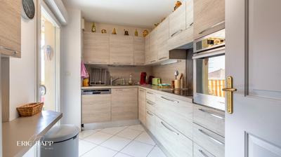 Appartement - 85 m² - 3 pièces