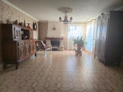 Maison - 123 m² - 7 pièces