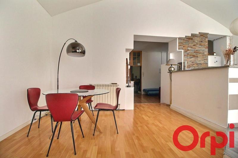 Appartement - 95 m² - 3 pièces