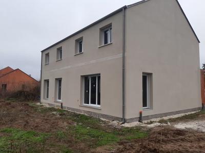 Maison - 86 m² - 4 pièces