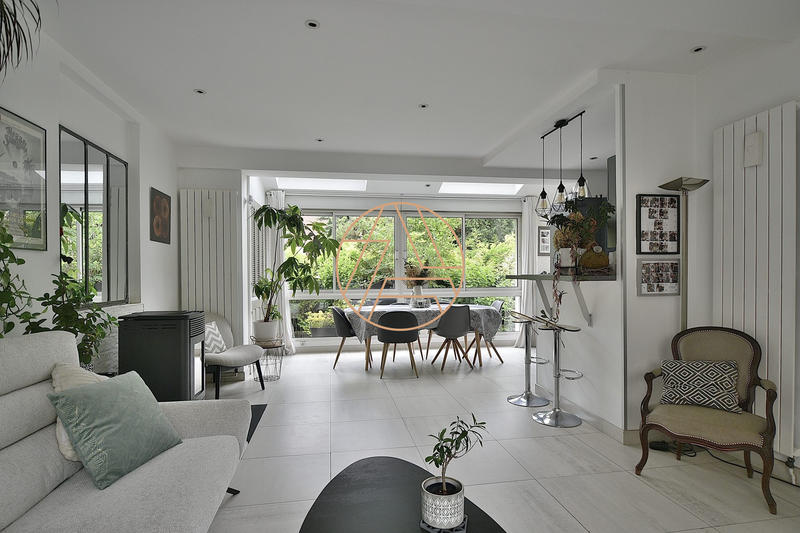 Maison - 123 m² - 4 pièces