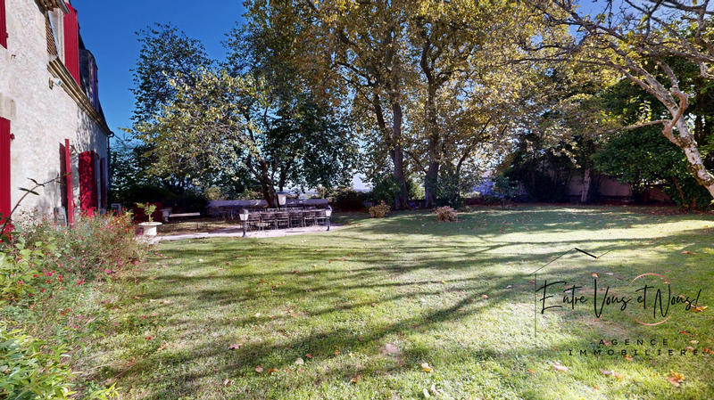 Manoir - 633 m² - 15 pièces