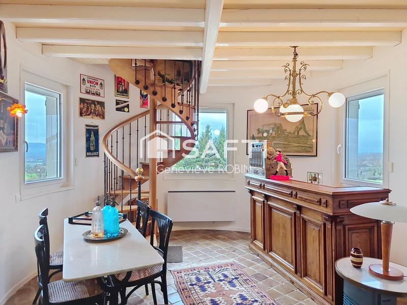 Maison - 152 m² - 6 pièces