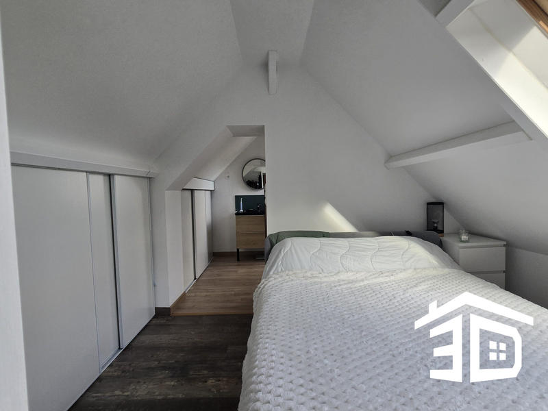 Maison - 180 m² - 8 pièces