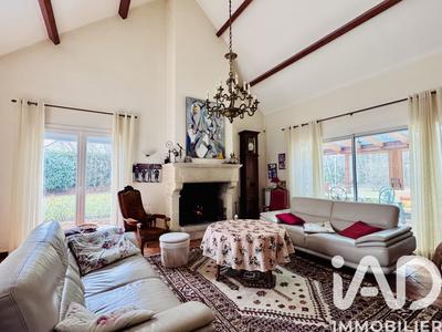 Maison - 200 m² - 7 pièces