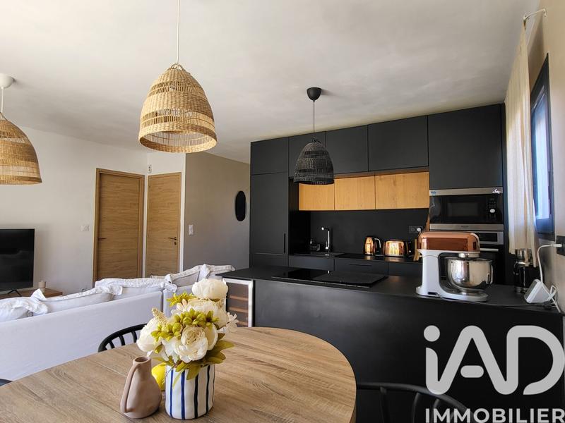 Maison - 110 m² - 4 pièces