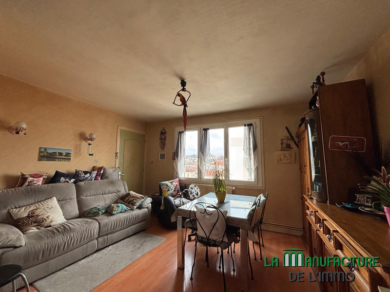 Appartement - 60 m² - 4 pièces