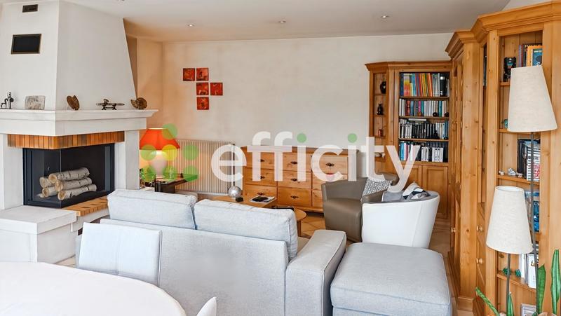 Maison - 176 m² - 9 pièces