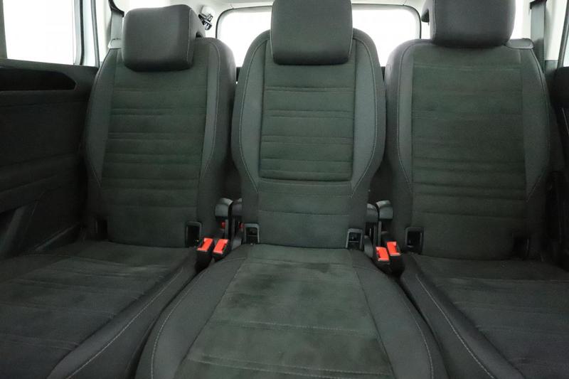 Volkswagen Touran 2.0 Tdi BlueMotion Tech R-Line Dsg6 7pl 150 ch