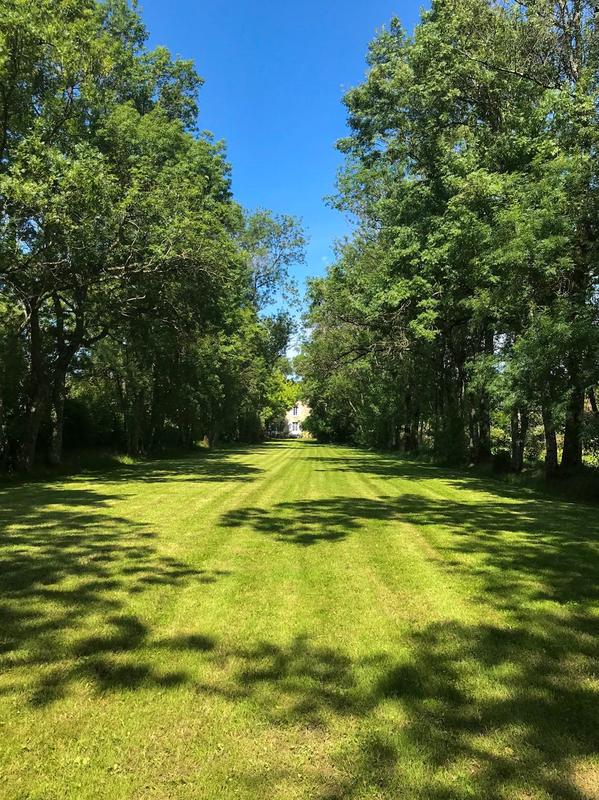 Maison - 225 m² - 9 pièces