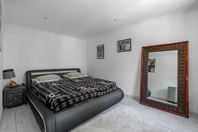 Maison - 157 m² - 7 pièces