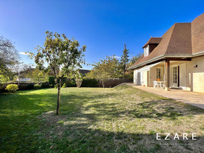 Maison - 166 m² - 6 pièces