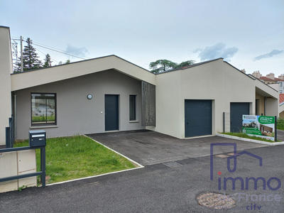 Maison - 85 m² - 3 pièces