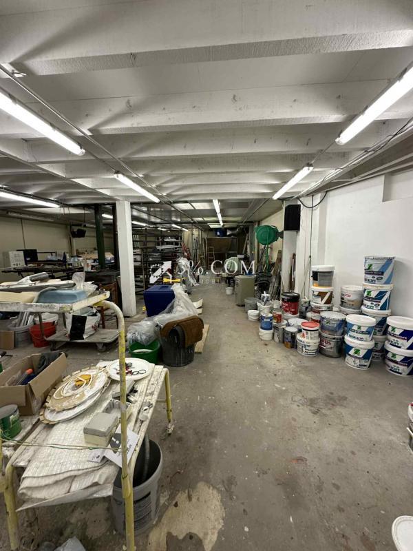 Local commercial - 264 m²