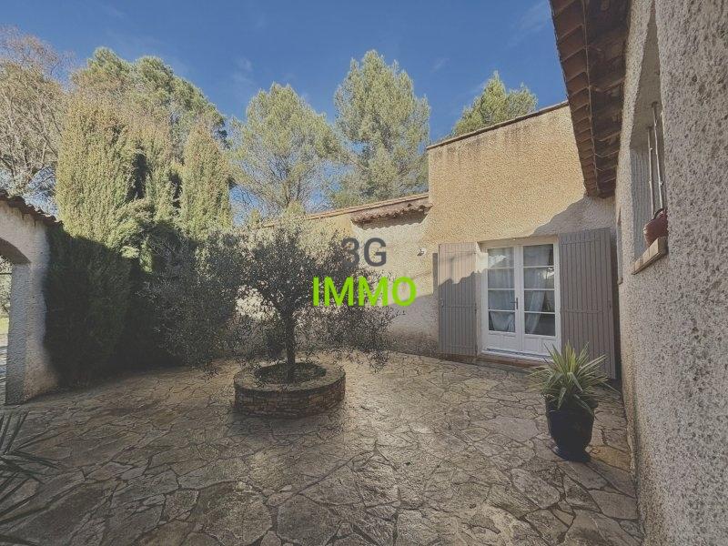 Villa - 141 m² - 6 pièces